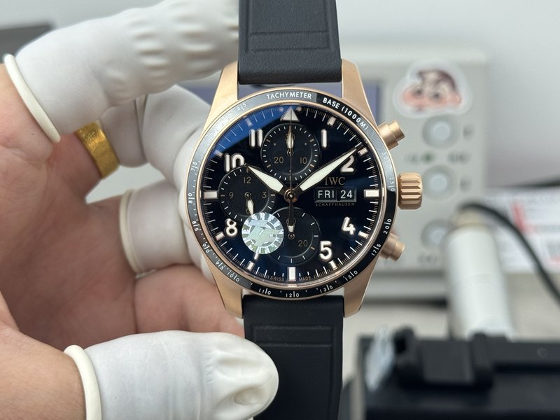 IWC 조종사 시리즈 기계식 시계 001-285402