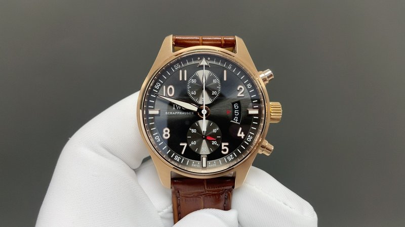 IWC 파일럿 크로노그래프 시계 001-285403