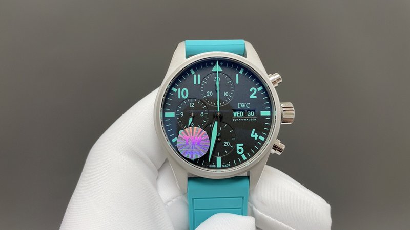 IWC 파일럿 시리즈 티타늄 케이스 41mm 기계식 시 001-285407