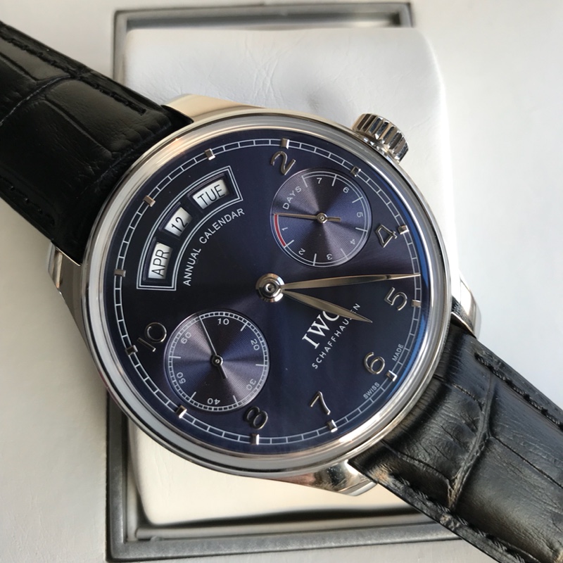 IWC 포르투갈 퍼페추얼 캘린더 시계 001-285409