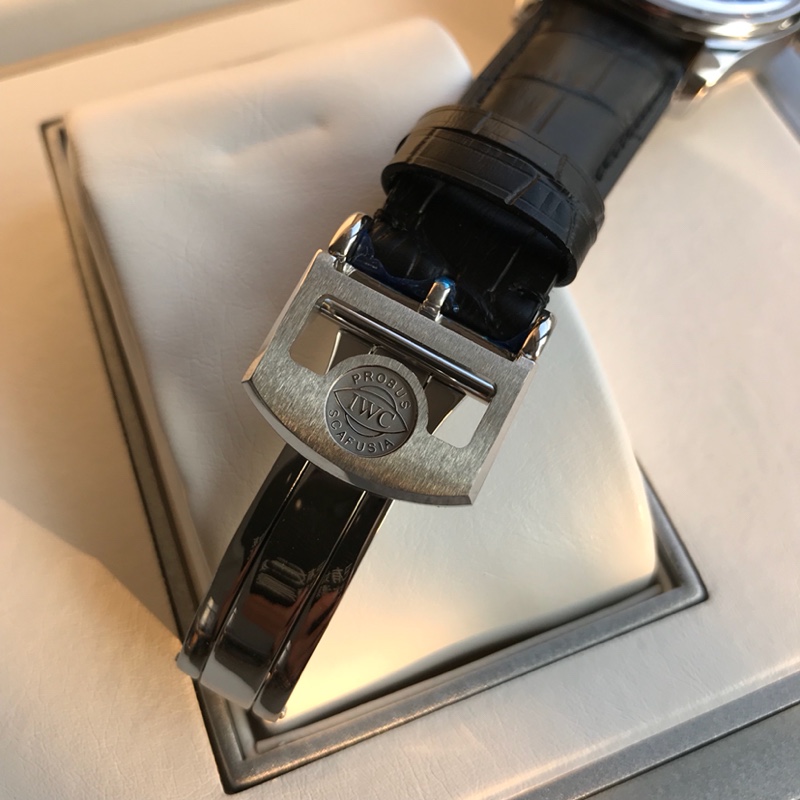 IWC 포르투갈 퍼페추얼 캘린더 시계 001-285409