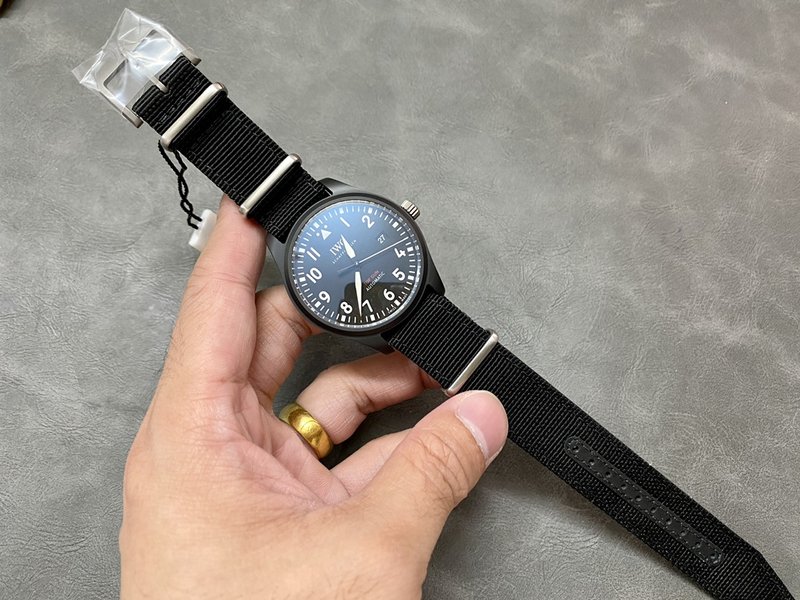IWC 마크18 TOP GUN 세라믹 M버전 001-285420