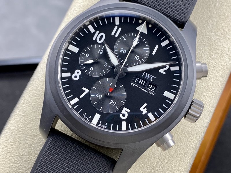 IWC 블랙 세라믹 TOP GUN 크로노그래프 시계 001-285421