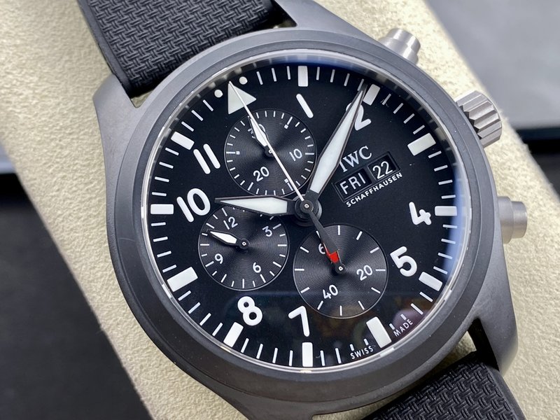 IWC 블랙 세라믹 TOP GUN 크로노그래프 시계 001-285421