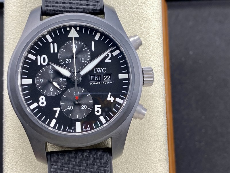 IWC 블랙 세라믹 TOP GUN 크로노그래프 시계 001-285421
