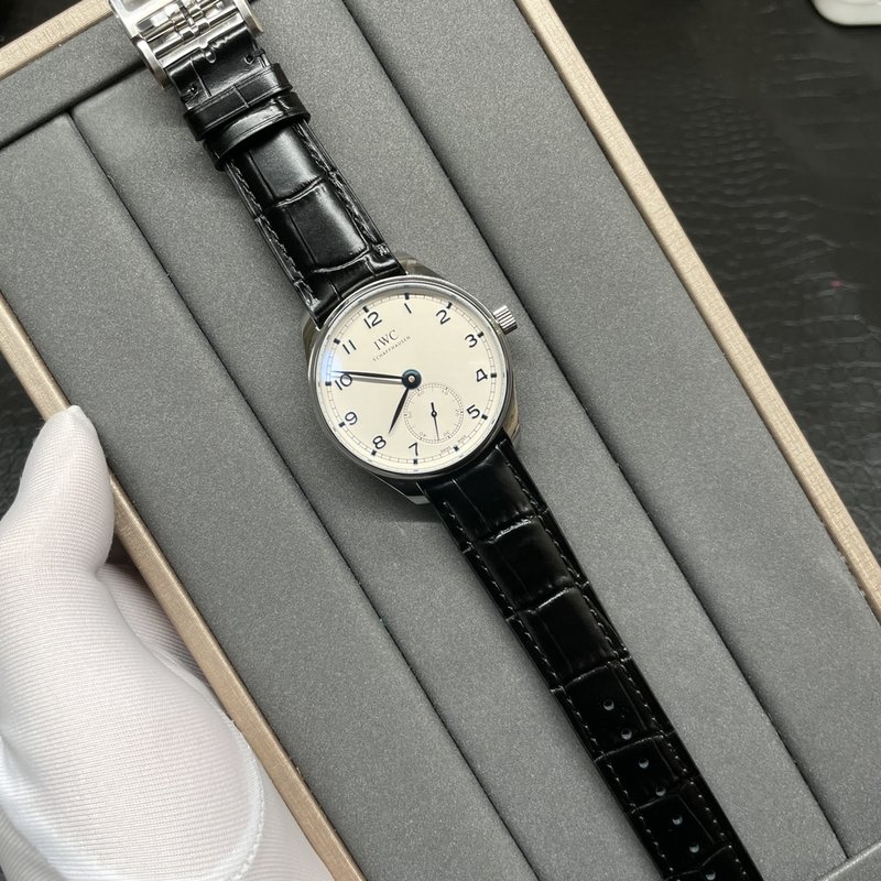 IWC 포르투갈 V3판 존스의 검 손목시계 001-285426
