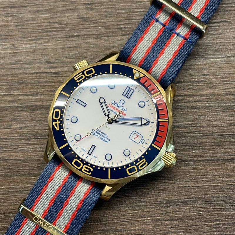 오메가 씨마스터 300미터 42mm 한정판 001-285428