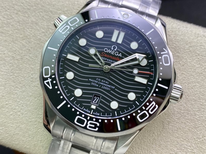 오메가 씨마스터 300M 시계 42mm 001-285446