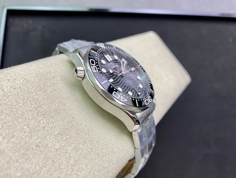 오메가 씨마스터 300M 시계 42mm 001-285446