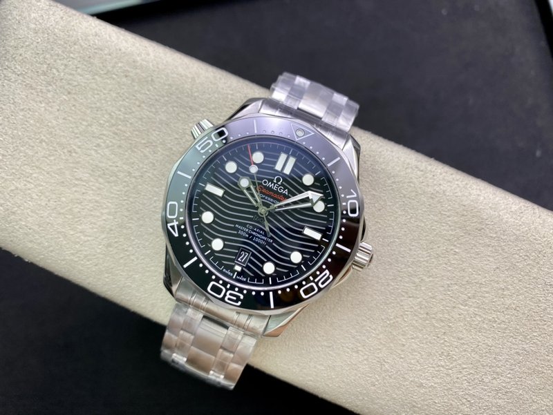 오메가 씨마스터 300M 시계 42mm 001-285446