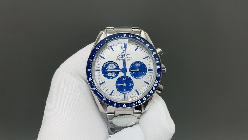오메가 스피드마스터 스누피 50주년 기념 모델 (정판 001-285469