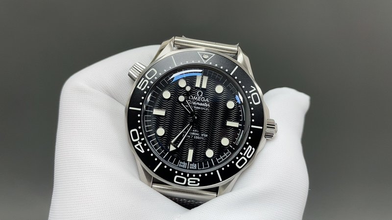 오메가 007 씨마스터 300M 커스텀 버전 001-285489