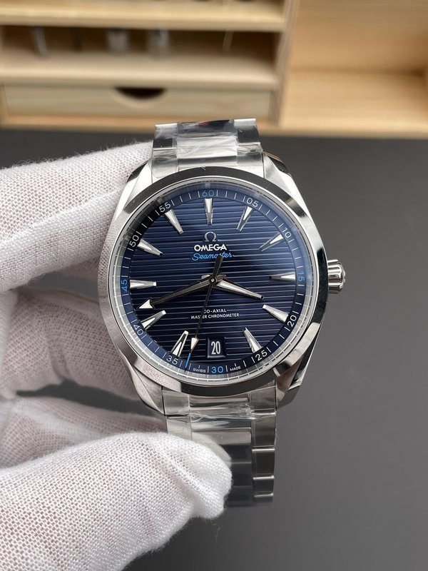 오메가 씨마스터 아쿠아테라 41mm 블루 우드 다이얼 001-285493