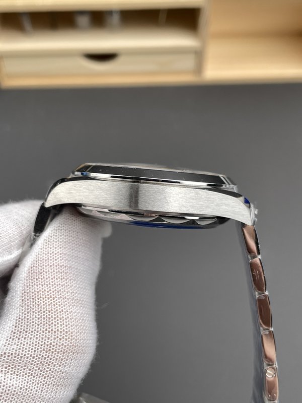오메가 씨마스터 아쿠아테라 41mm 블루 우드 다이얼 001-285493