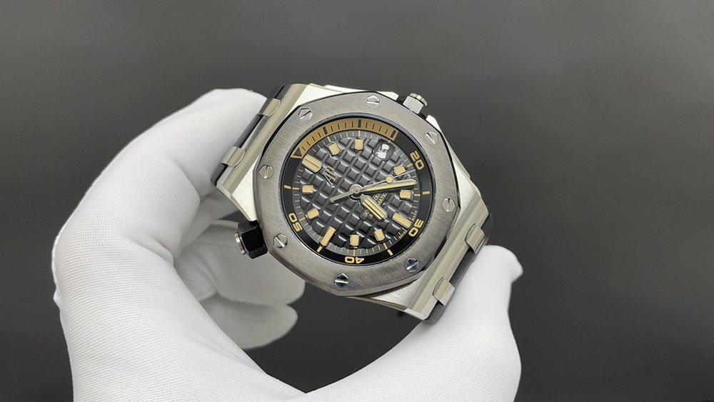 오데마 피게 화이트 케이스 블랙 세라믹 42mm 원클릭 001-285558