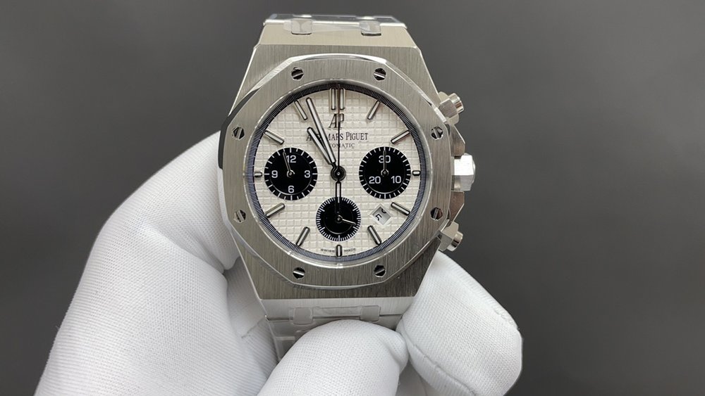 에이피 로열오크 판다 크로노그래프 41mm 001-285559
