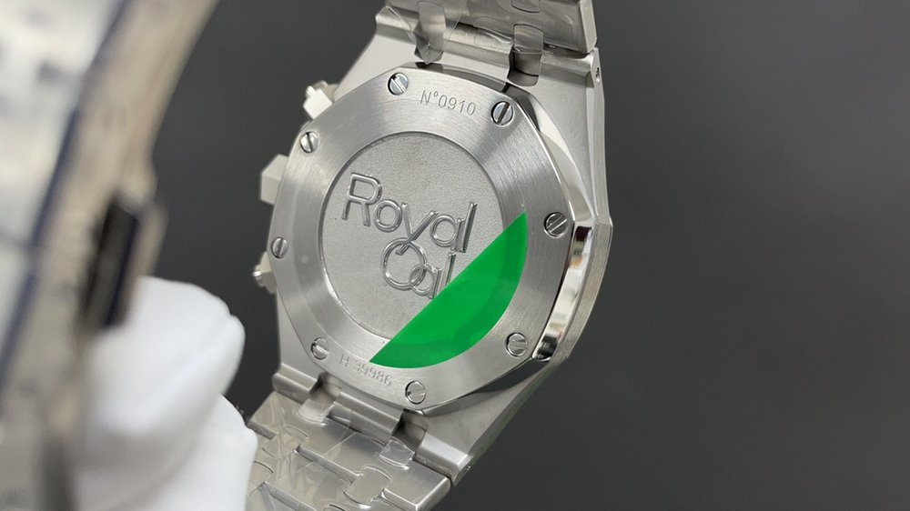 에이피 로열오크 판다 크로노그래프 41mm 001-285559
