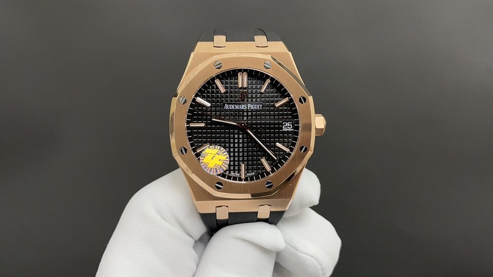 에이피 로열오크 로즈골드 블랙 다이얼 41mm 러버 스 001-285560