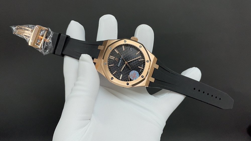 에이피 로열오크 로즈골드 블랙 다이얼 41mm 러버 스 001-285560