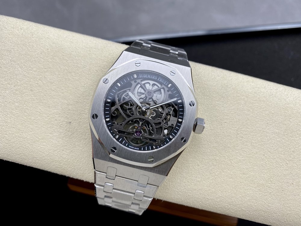 오데마 피게 스켈레톤 투르비용 41mm 001-285565