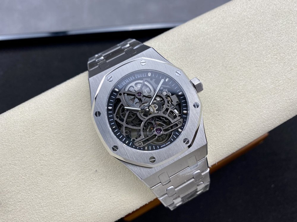 오데마 피게 스켈레톤 투르비용 41mm 001-285565