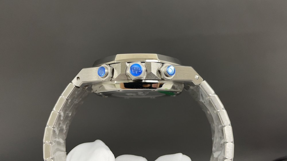 에이프 화이트 케이스 블루 다이얼 41mm 시계 001-285570