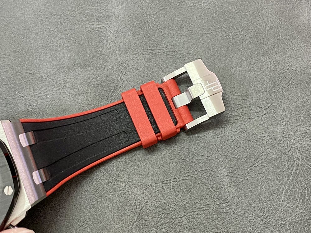 APF 오데마피게 로얄 오크 오프쇼어 42mm 시계 001-285572