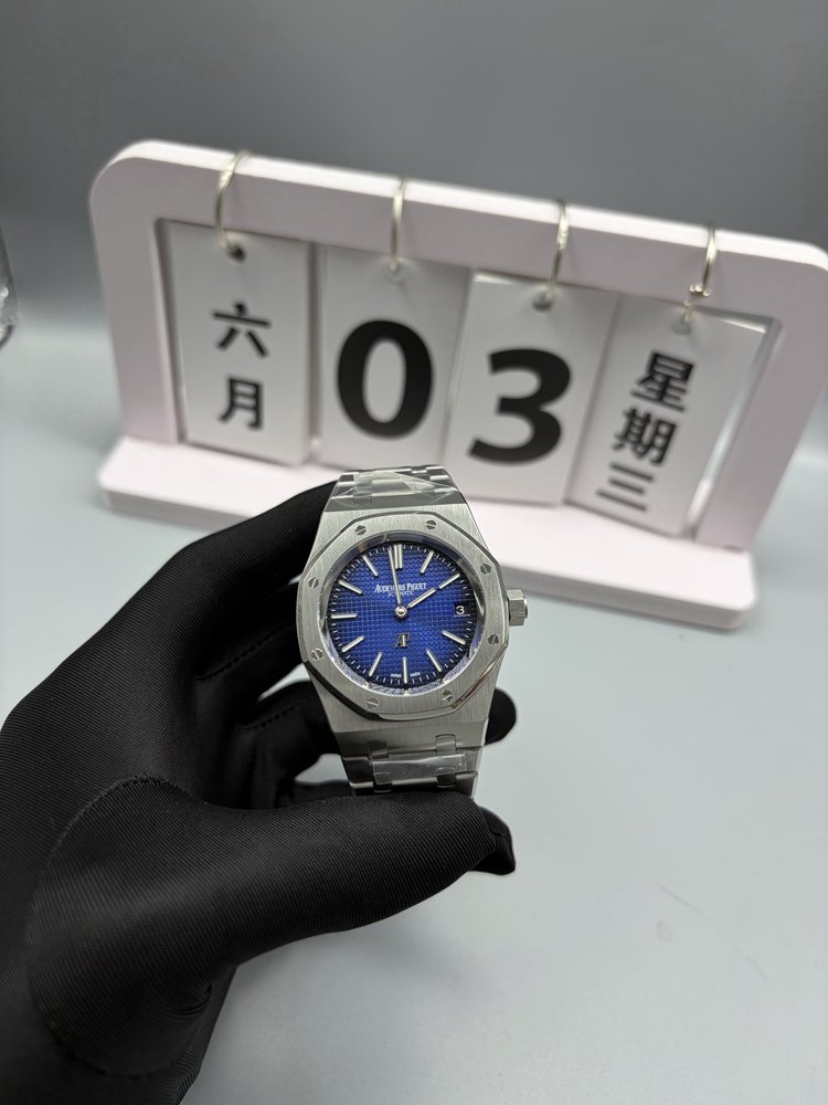 오데마 피게 로얄 오크 블루 다이얼 시계 001-285580