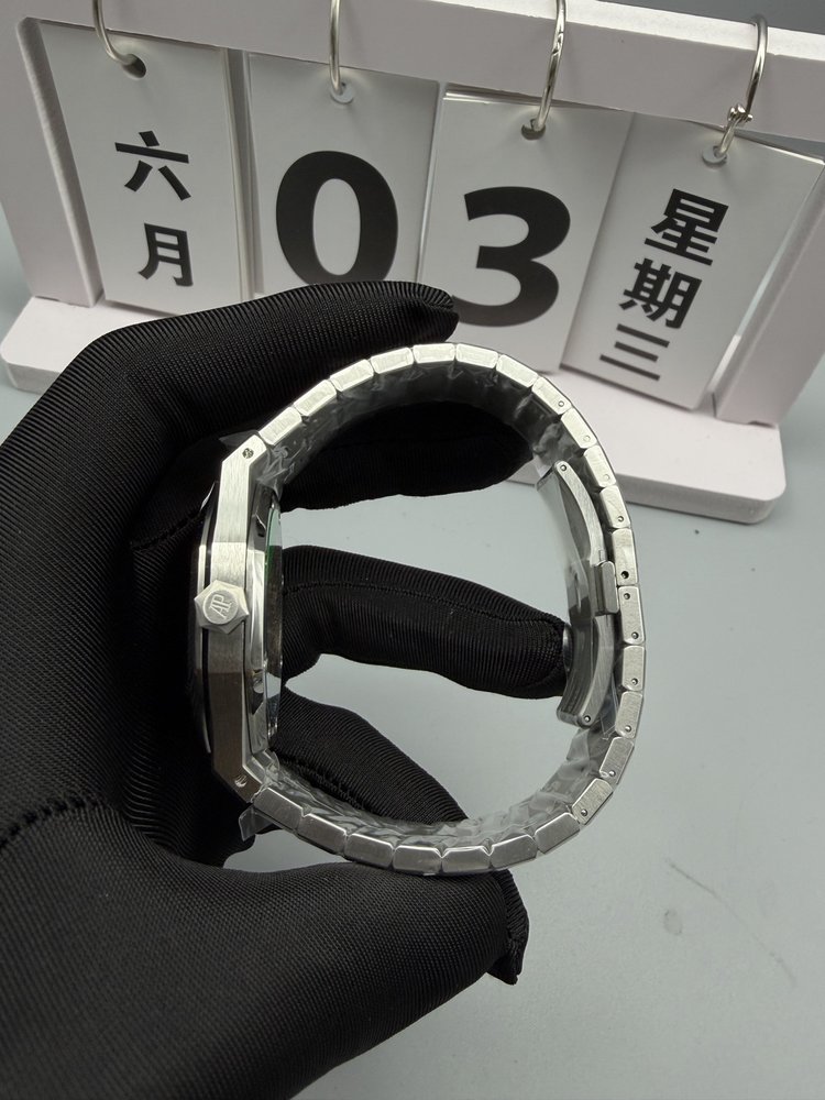 오데마 피게 로얄 오크 블루 다이얼 시계 001-285580