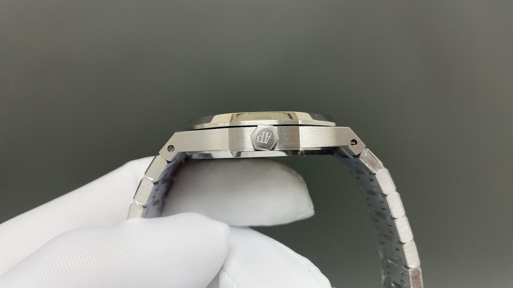 오데마 피게 화이트 케이스 블랙 다이얼 41mm 시계 001-285585