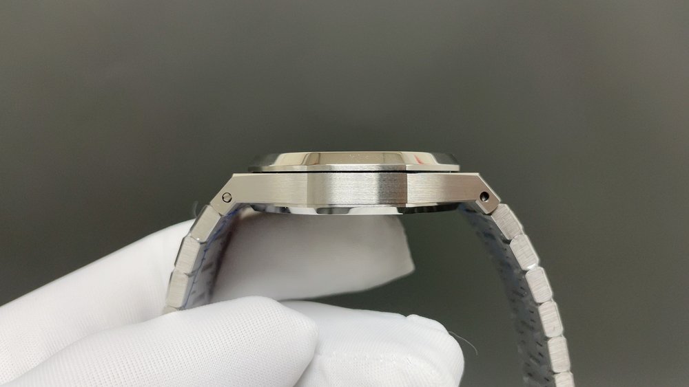 오데마 피게 화이트 케이스 블랙 다이얼 41mm 시계 001-285585