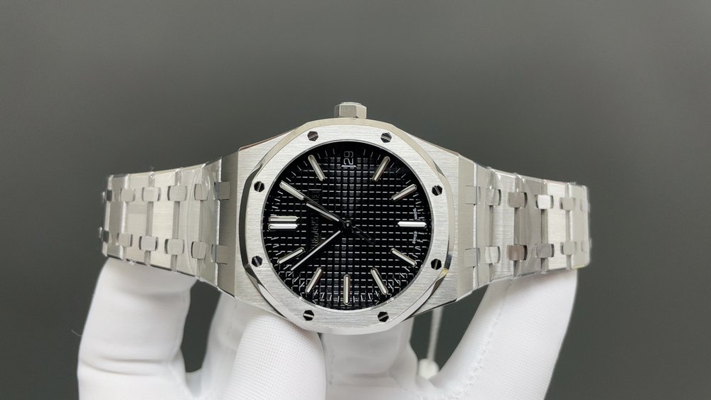 오데마 피게 화이트 케이스 블랙 다이얼 41mm 시계 001-285585