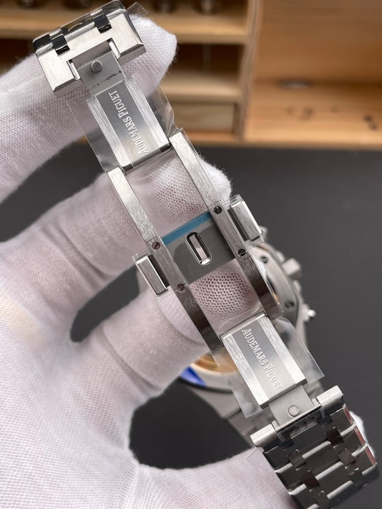 APS 오데마 피게 로열 오크 41mm 녹색 다이얼 001-285606
