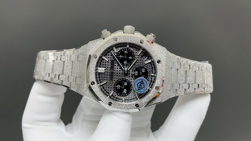 APS 오데마 피게 스노우 골드 팬더 아이 41mm 001-285617