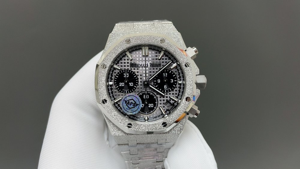 APS 오데마 피게 스노우 골드 팬더 아이 41mm 001-285617
