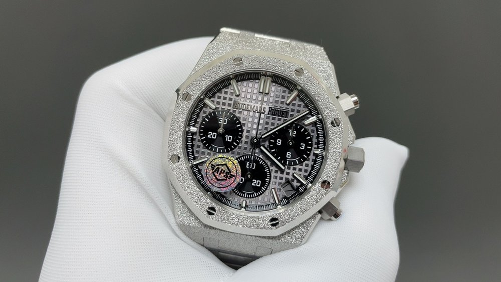 APS 오데마 피게 스노우 골드 팬더 아이 41mm 001-285617