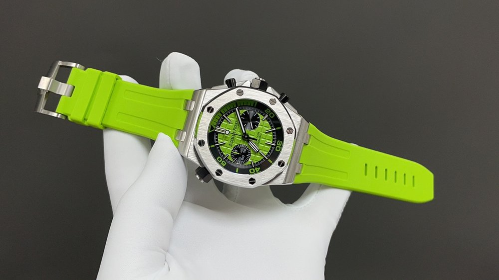 에이프 로열오크 오프쇼어 프루트 시리즈 42mm 시계 001-285660