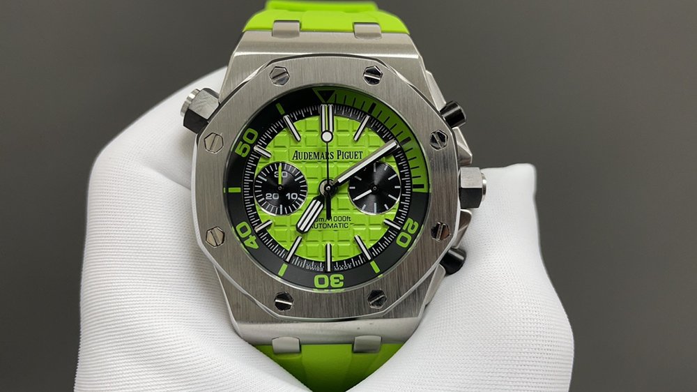 에이프 로열오크 오프쇼어 프루트 시리즈 42mm 시계 001-285660