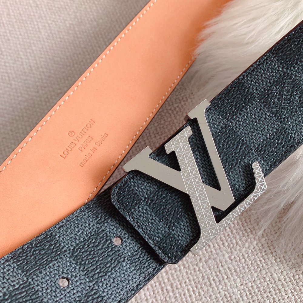 루이비통 천연 두견피 벨트 39mm 001-285693