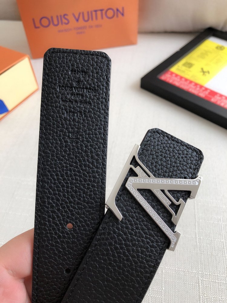 루이비통 천연 리치그레인 소가죽 벨트 39mm 001-285705