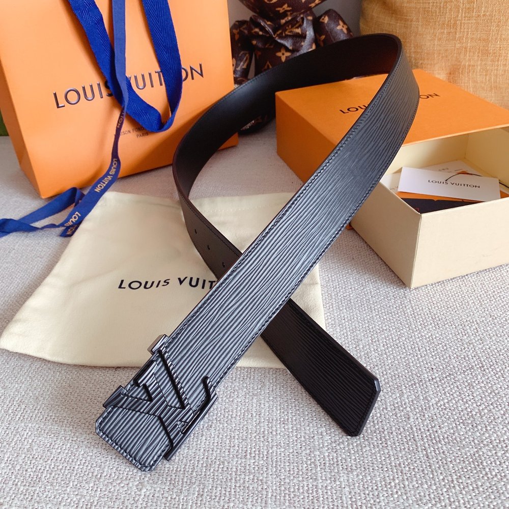 루이비통 가죽 버클 벨트 39mm 001-285717