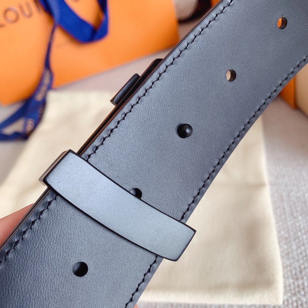루이비통 가죽 버클 벨트 39mm 001-285717