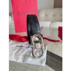 페라가모 엠보싱 가죽 벨트 001-285759