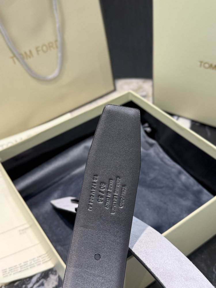 TOM FORD 양면 소가죽 비즈니스 벨트 001-285895