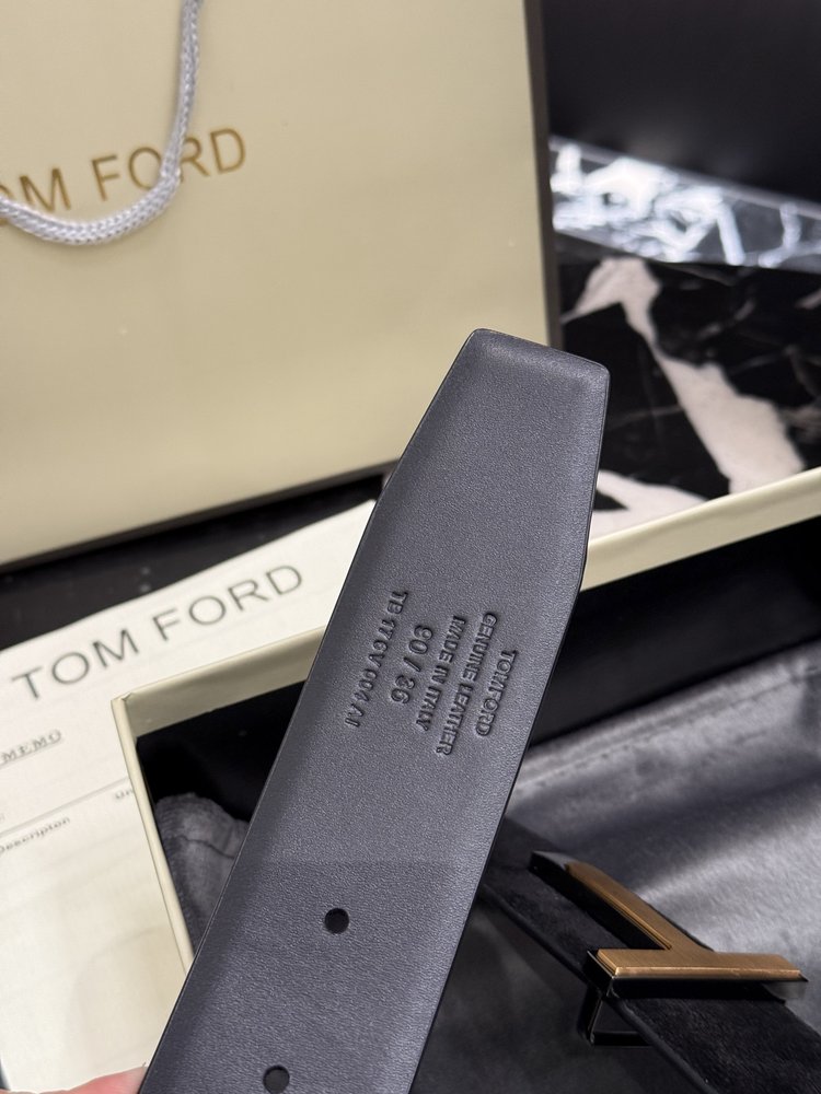 TOM FORD 양면 송아지가죽 남성 벨트 4.0cm 001-285905