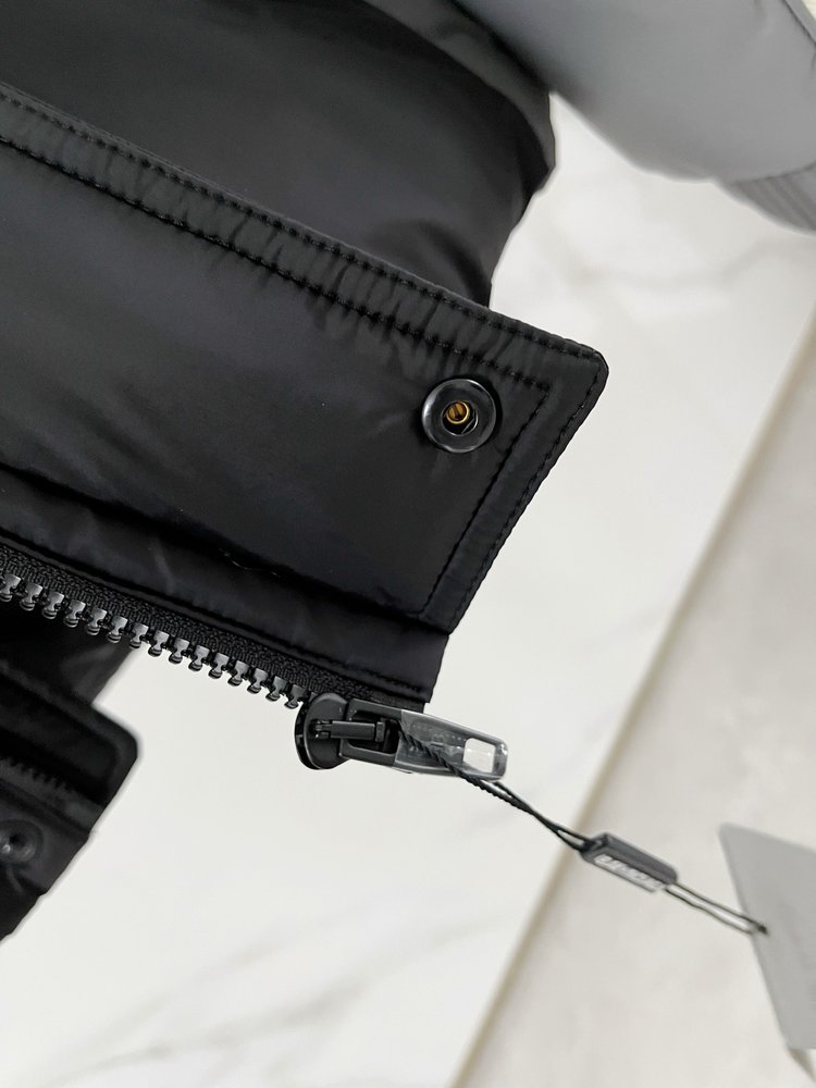 발렌시아가 오리지널 1:1 패딩 001-286050