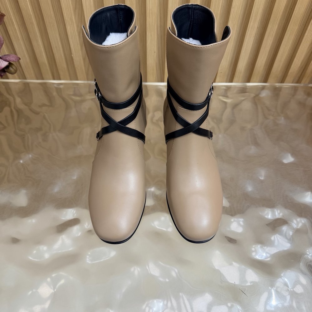 에르메스 빈티지 미니멀 청키힐 부츠 001-286056