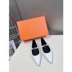 에르메스 켈리 버클 펌프스 001-286099
