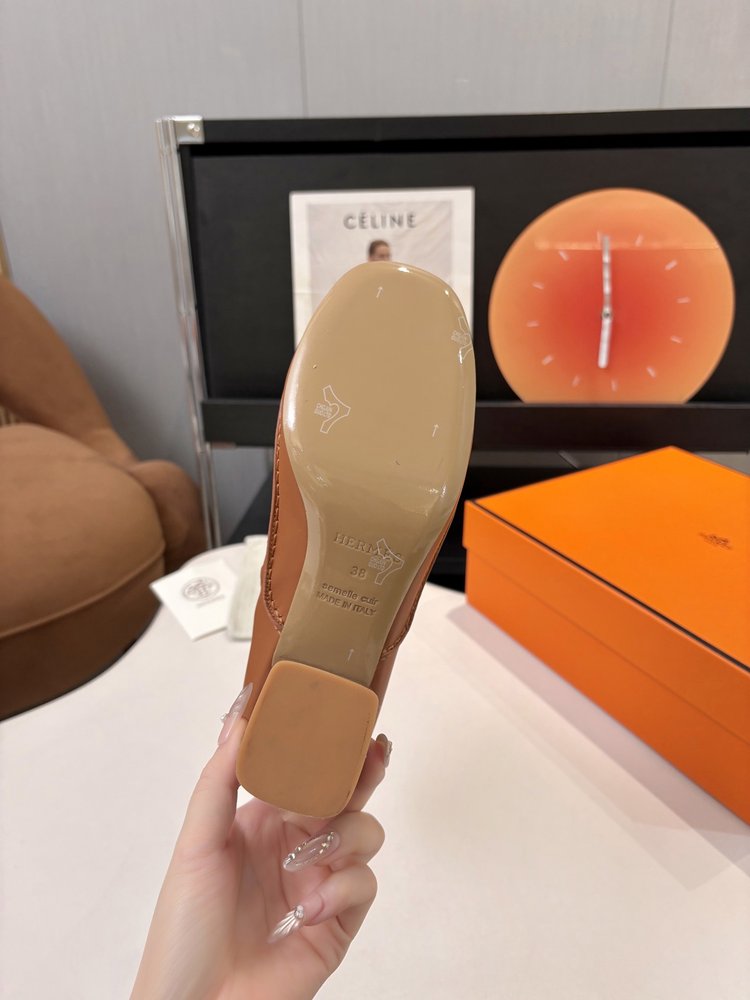 에르메스 빈티지 미니멀 청키힐 앵클부츠 001-286108