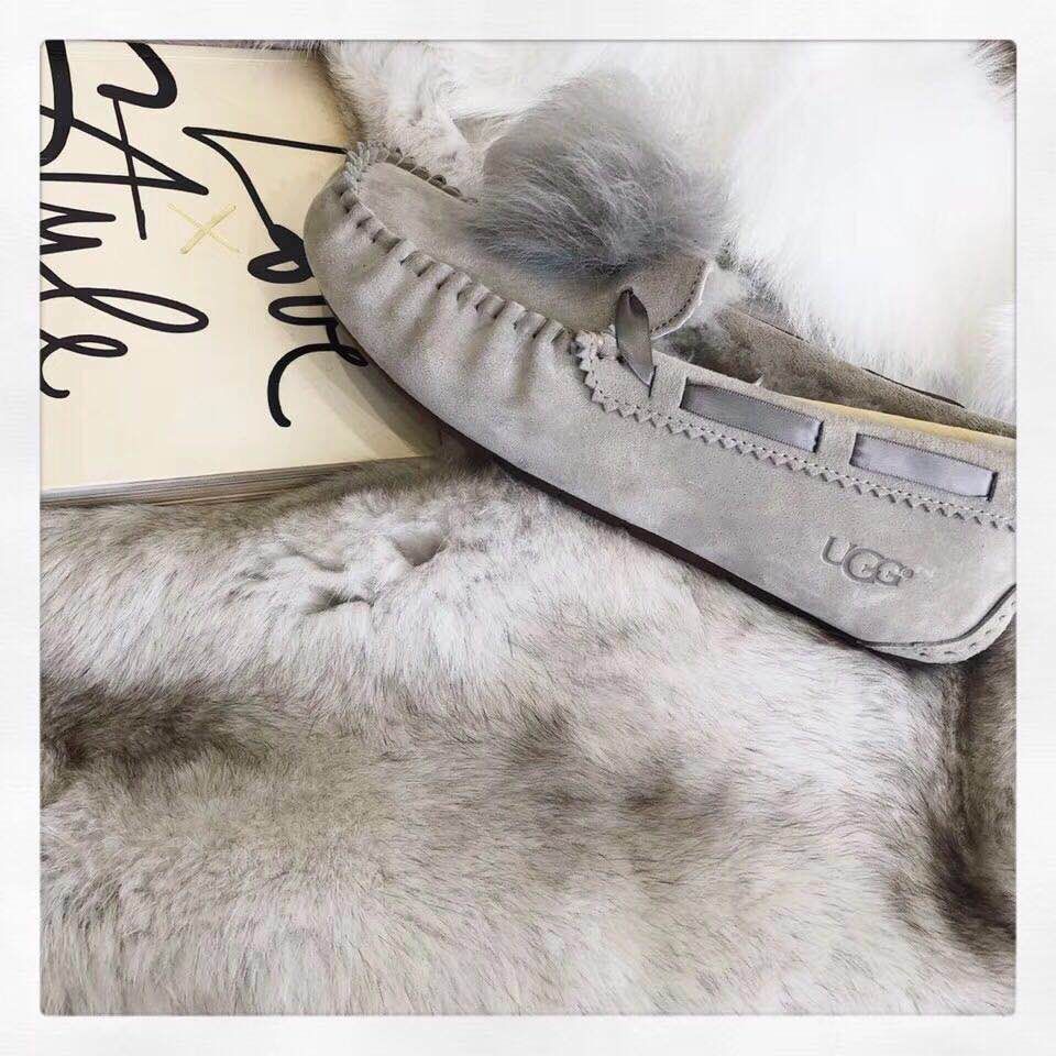 UGG Dakta 폼폼 시리즈 숏부츠 001-286111